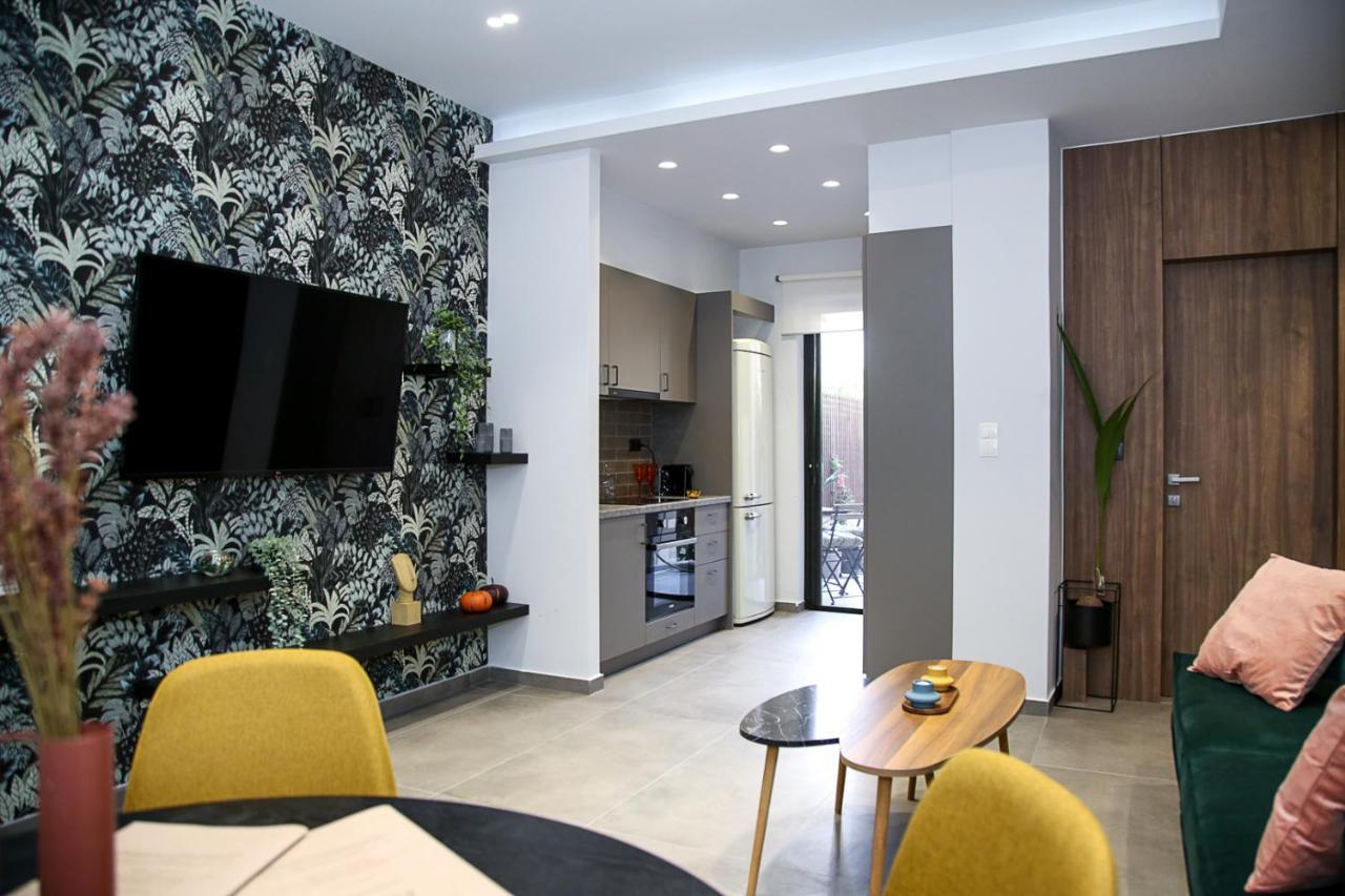 Caravin Wanderhome, 5 Min From Metro Nea Ionia เอเธนส์ ภายนอก รูปภาพ