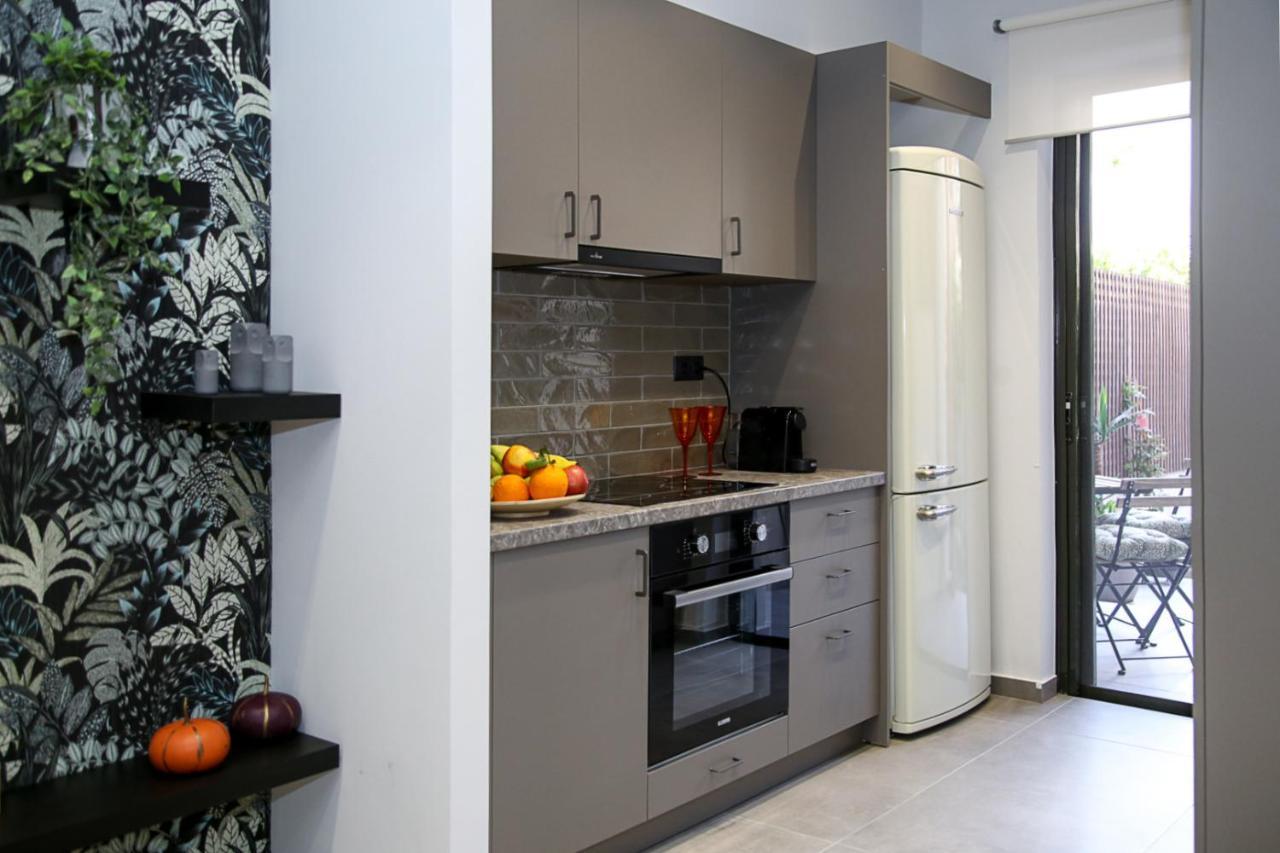 Caravin Wanderhome, 5 Min From Metro Nea Ionia เอเธนส์ ภายนอก รูปภาพ