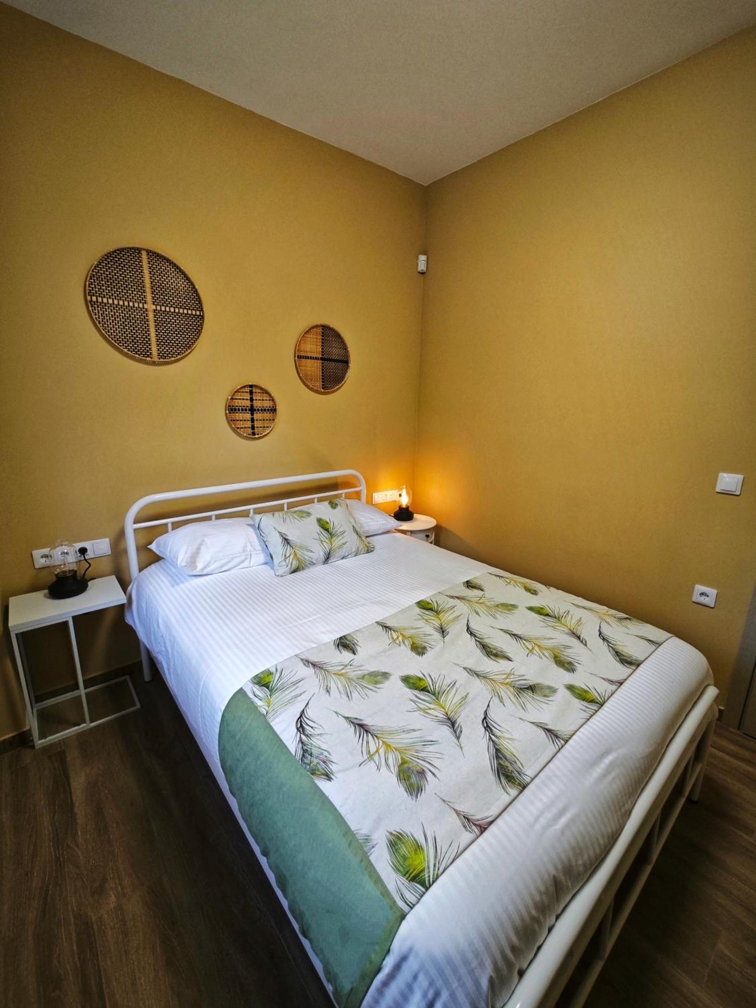 Caravin Wanderhome, 5 Min From Metro Nea Ionia เอเธนส์ ภายนอก รูปภาพ