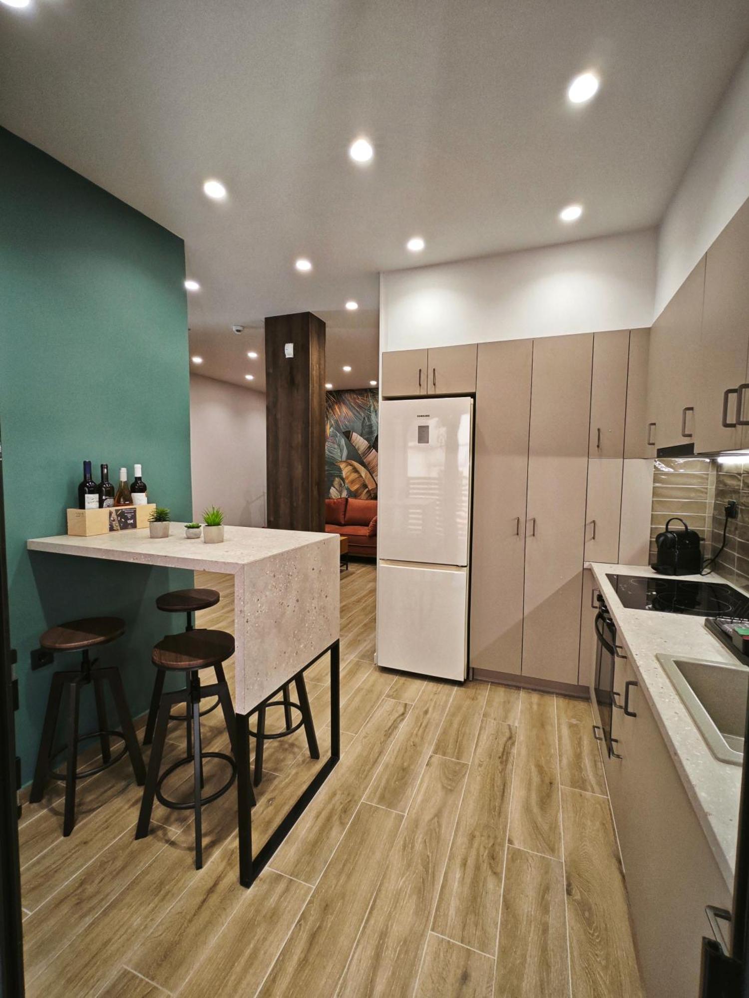 Caravin Wanderhome, 5 Min From Metro Nea Ionia เอเธนส์ ภายนอก รูปภาพ